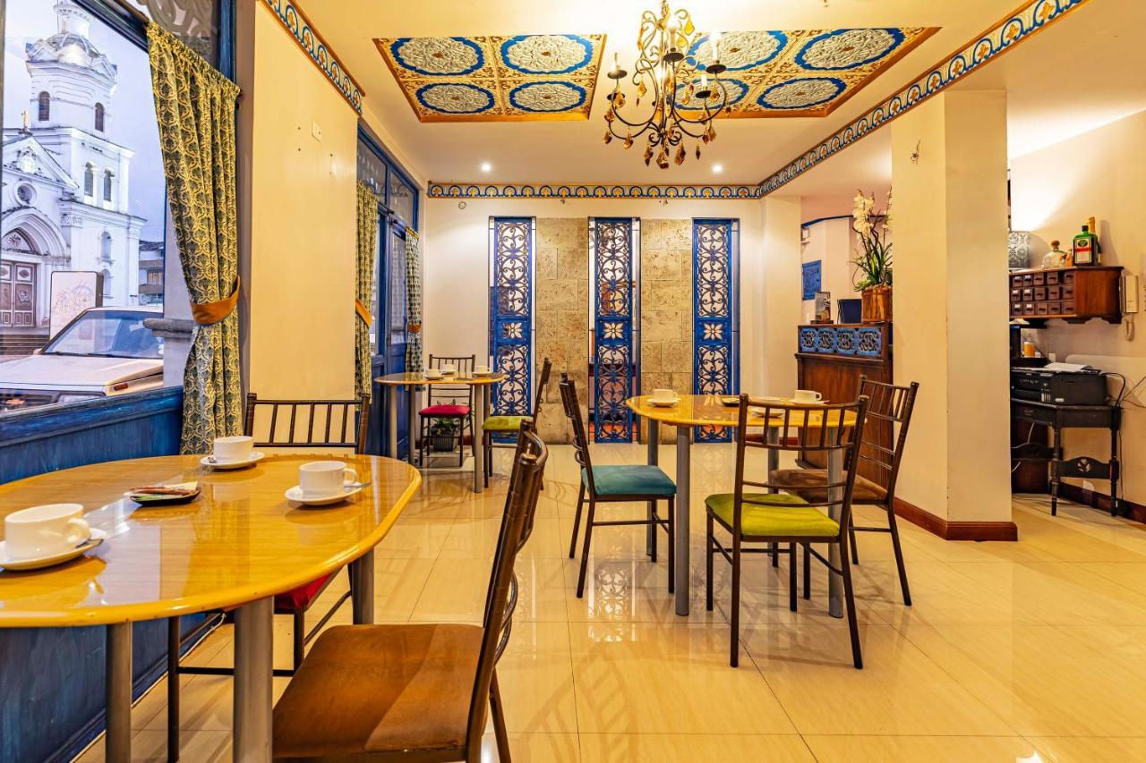 Hotel Azul De La Plaza By Chat Noir Cuenca Exterior foto